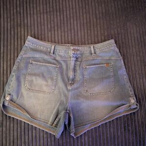 HALARA Light Blue Denim High-Rise Women’s Shorts